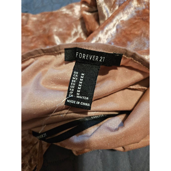 Forever 21 Pink Velvet Jumpsuit Women's Medium - Picture 2 of 12